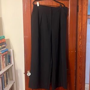 Fashion to figure black wide leg trousers size 2 short